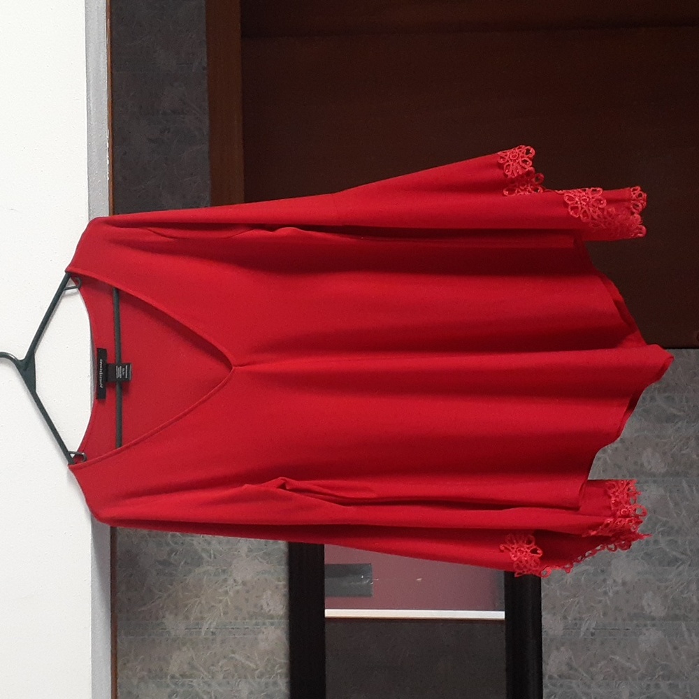 Gorgeous Size 14/16 Ashley Stewart Red Top